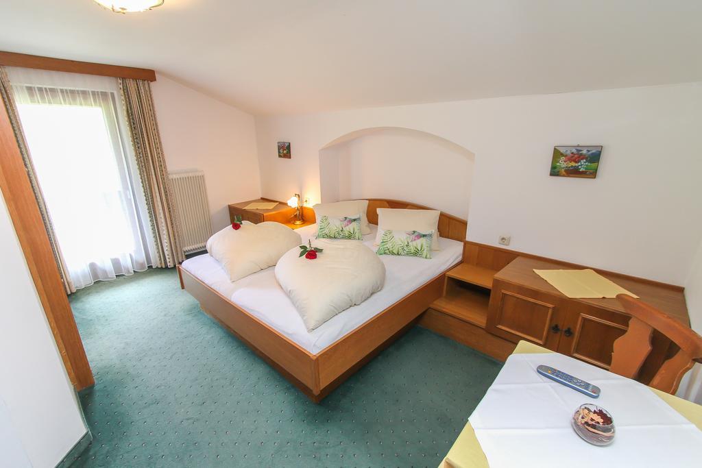 Bio-Bauernhof Hatzbauer Maria Alm am Steinernen Meer Exterior photo